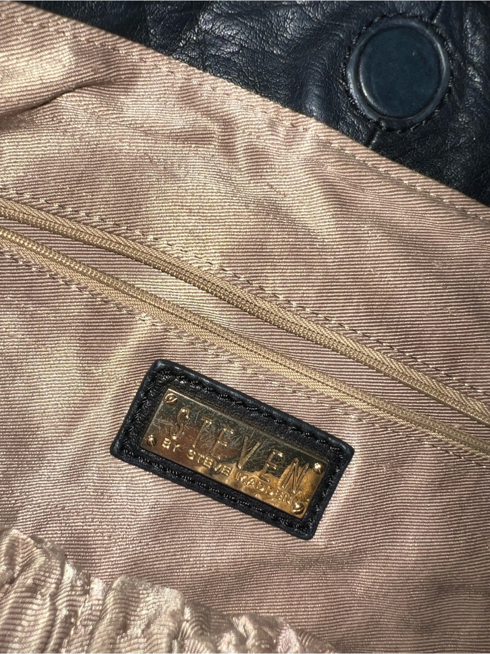 Handbag bundle (read description) - Picture 2 of 6